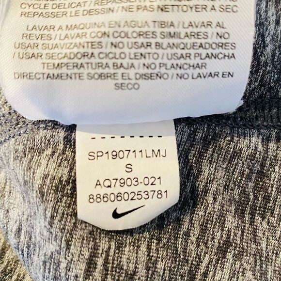 Nike Dri-Fit Zip Heather Gray Pullover Running Shirt Jacket Top Size Small - Picture 7 of 8